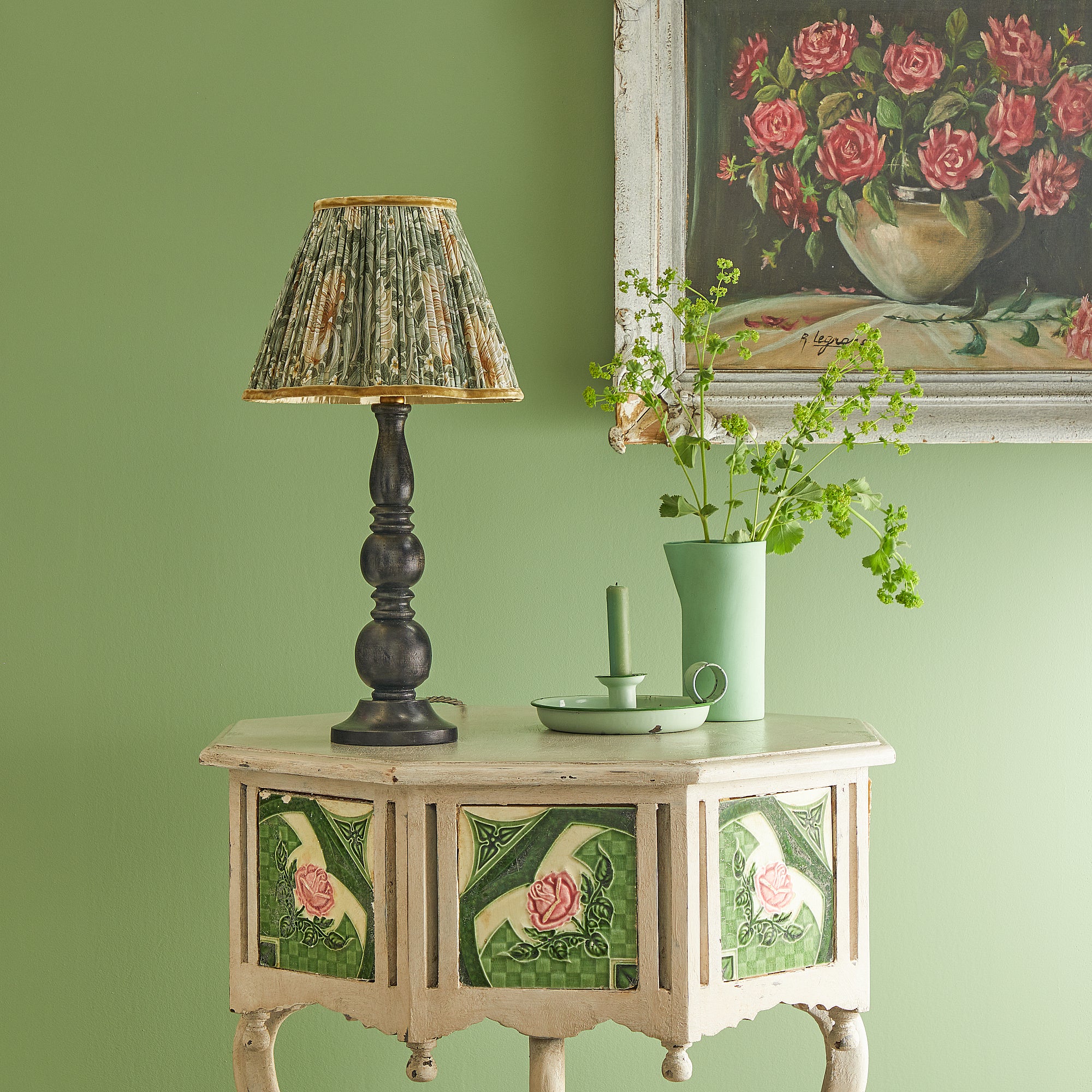 25cm scalloped empire shade in bay leaf & manilla silk Pimpernel by Morris & Co. - Image 6