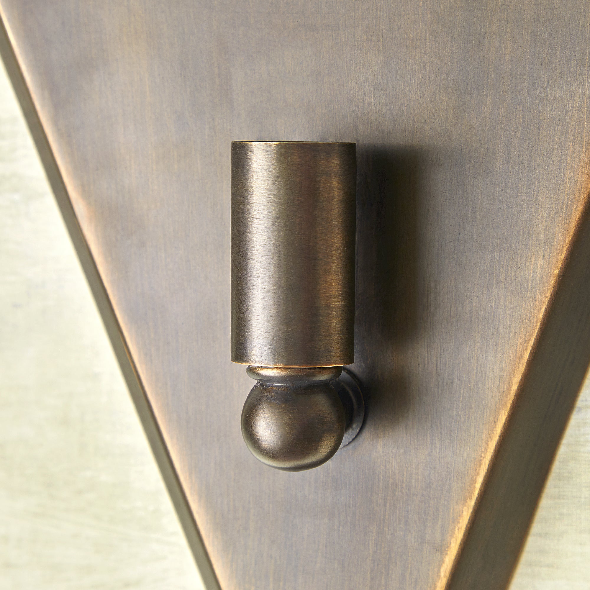 Cyrus wall light in bronze - Image 13