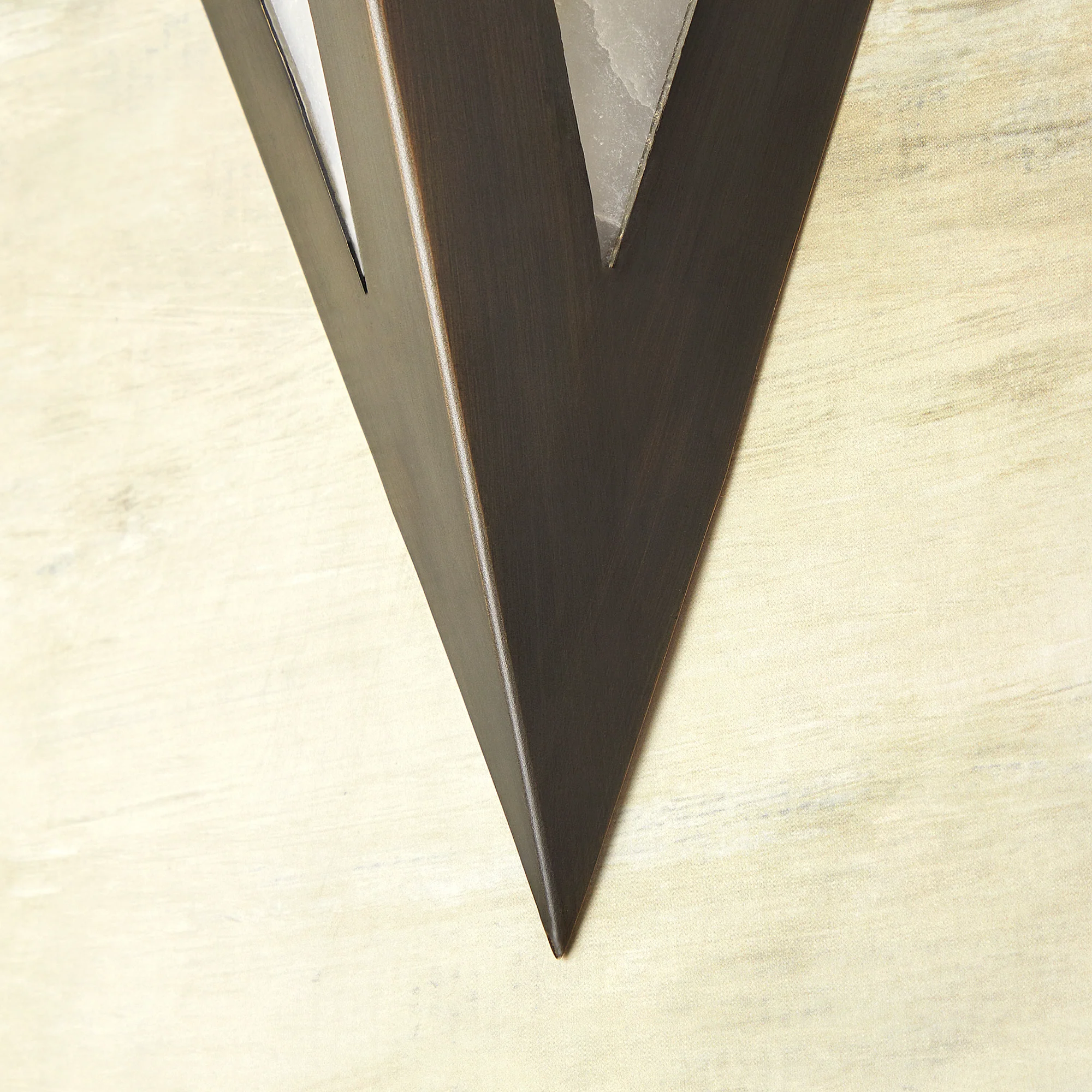Cyrus wall light in bronze - Image 8
