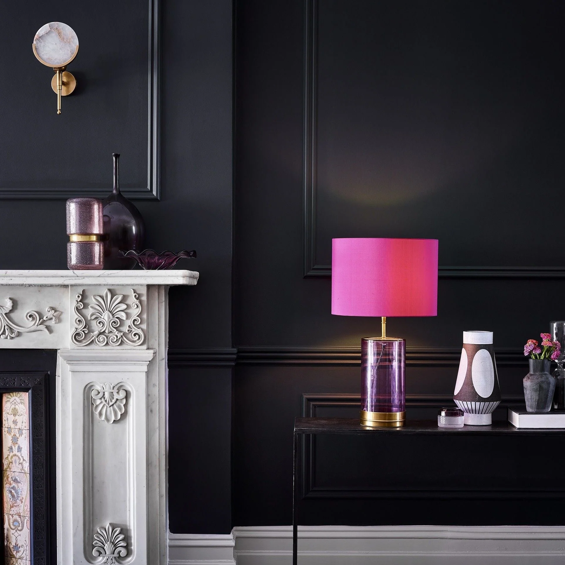 Firefly wall light in antique brass with an alabaster globe - Image 13