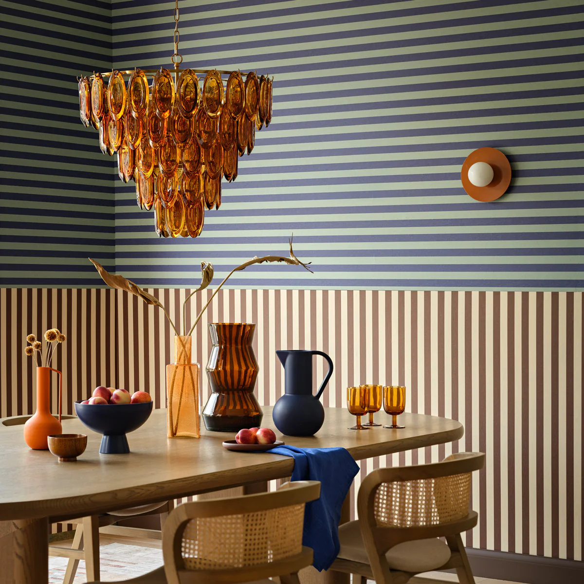 Lyle chandelier in amber glass - Image 5