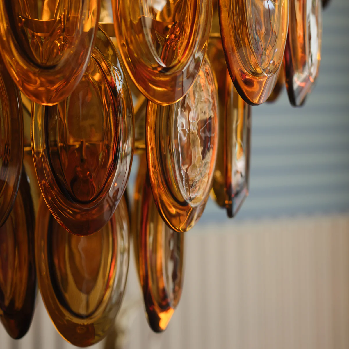 Lyle chandelier in amber glass - Image 7