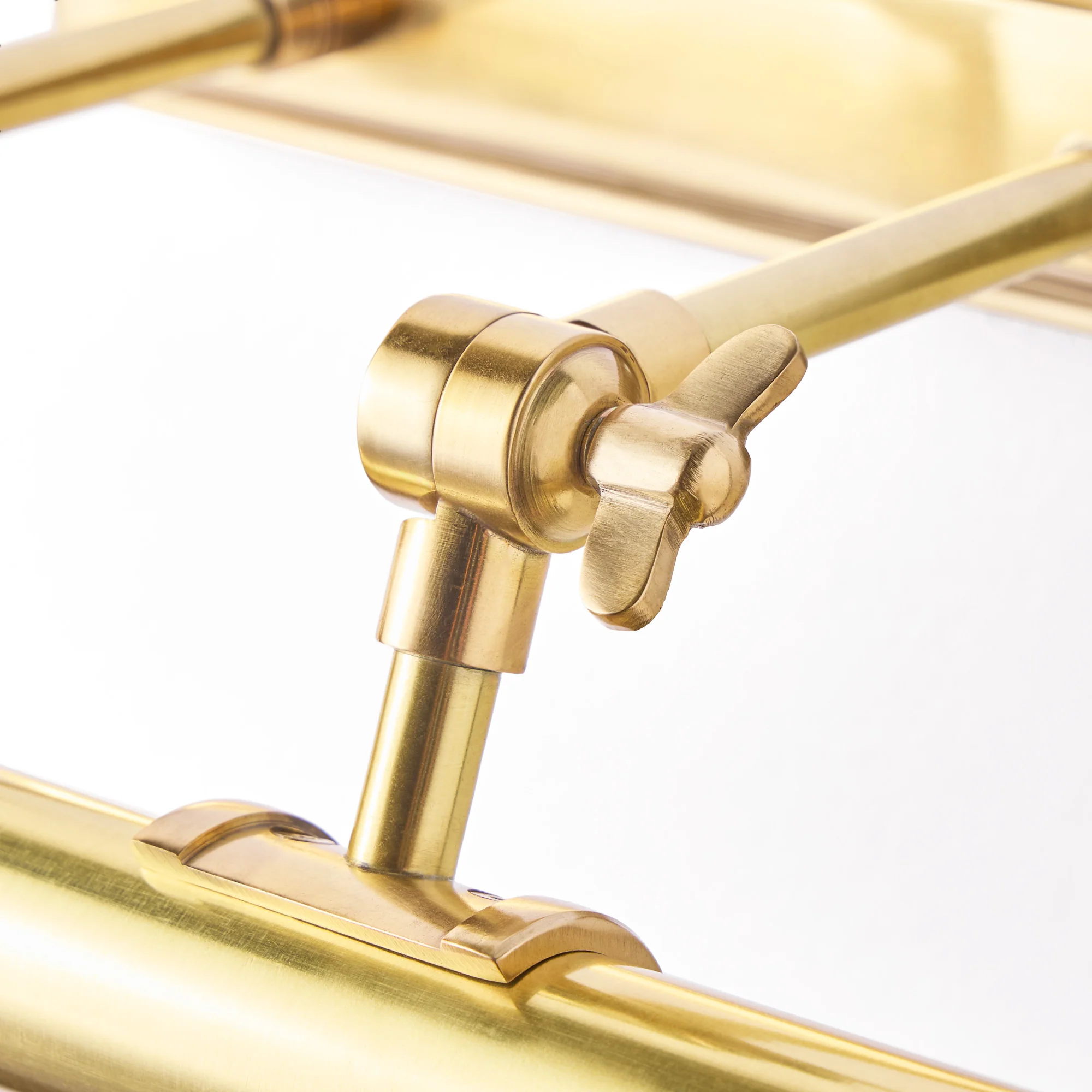 Pitcheroo double arm picture light in antique brass - Image 5