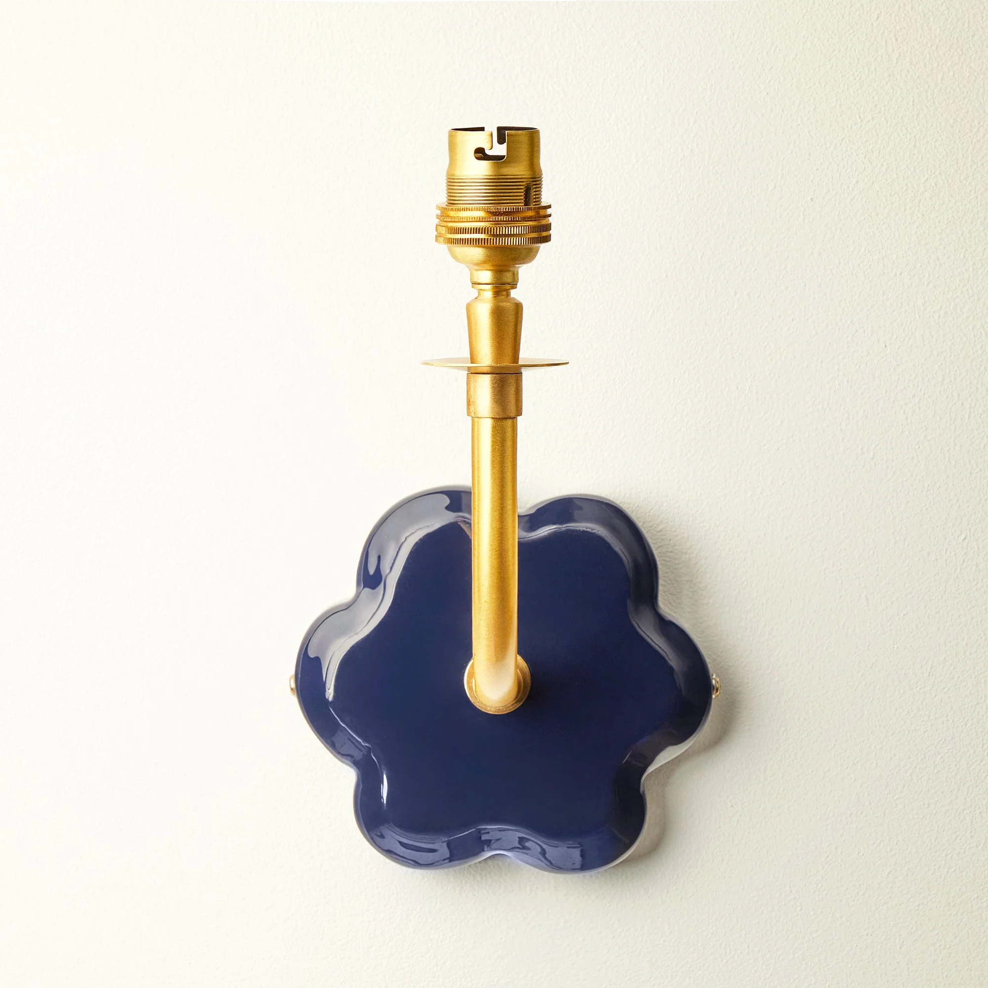 Primrose wall fitting in navy lacquered wood - Image 3
