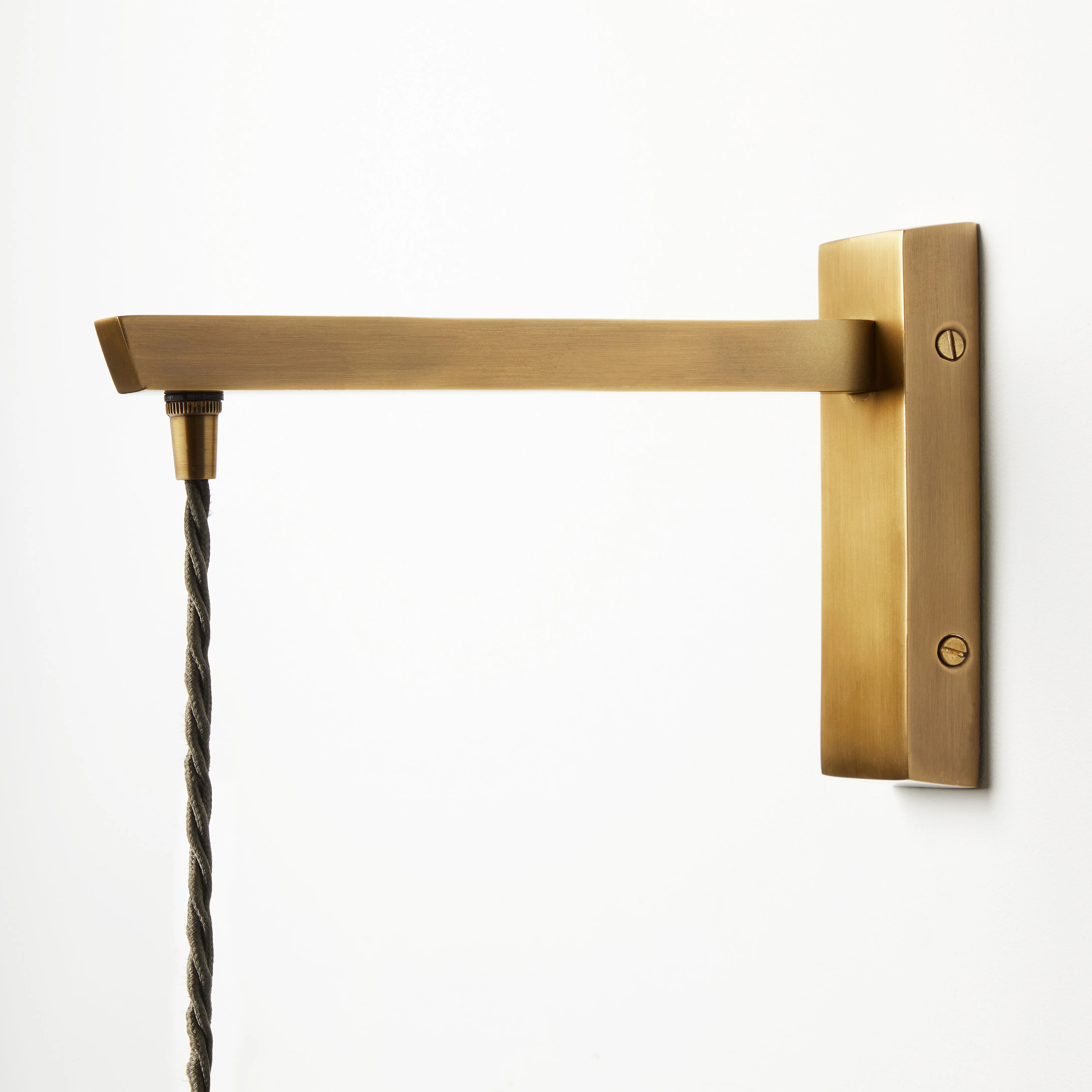 Swinger wall fitting in antiqued brass - Image 3