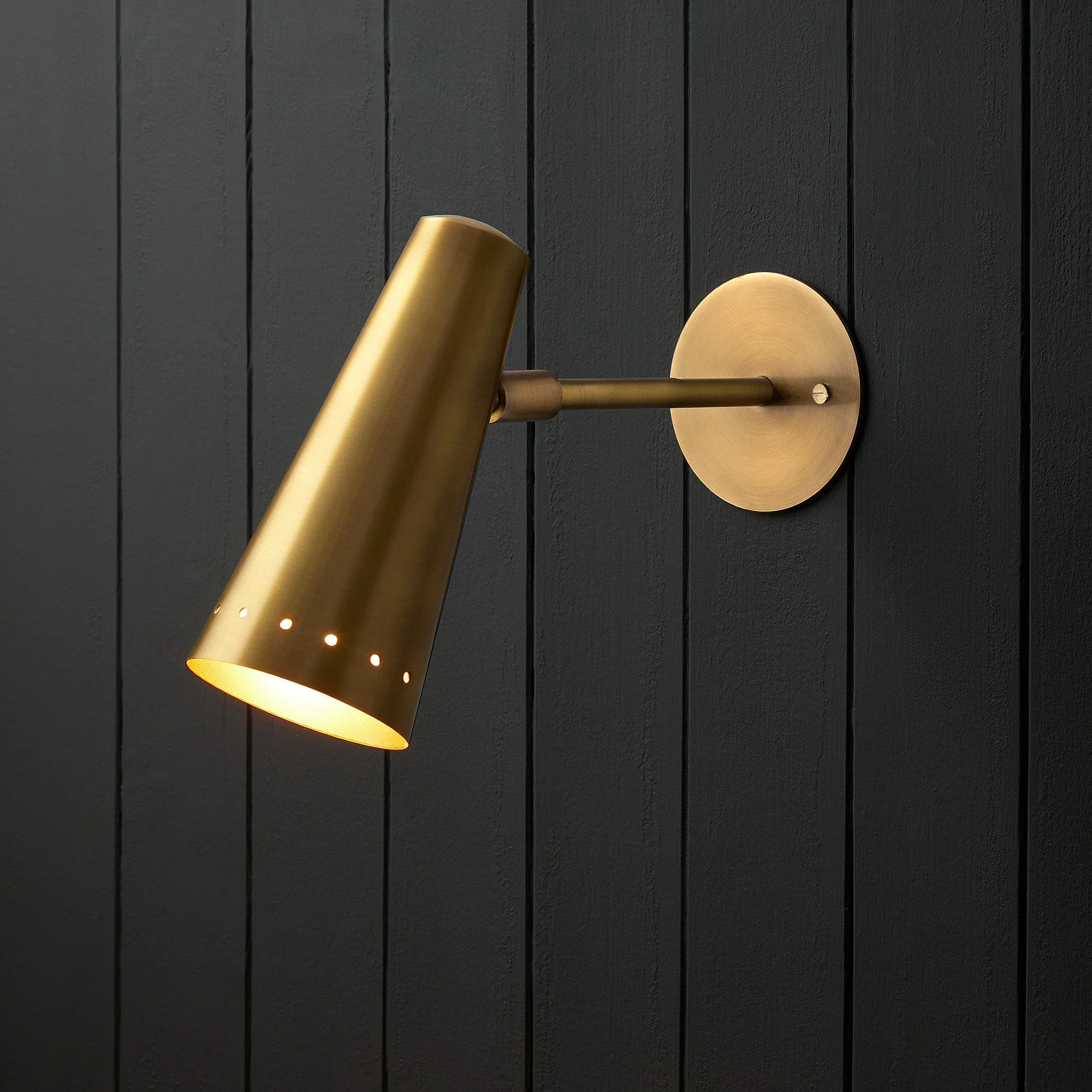 Vincent wall light in antique brass - Image 8