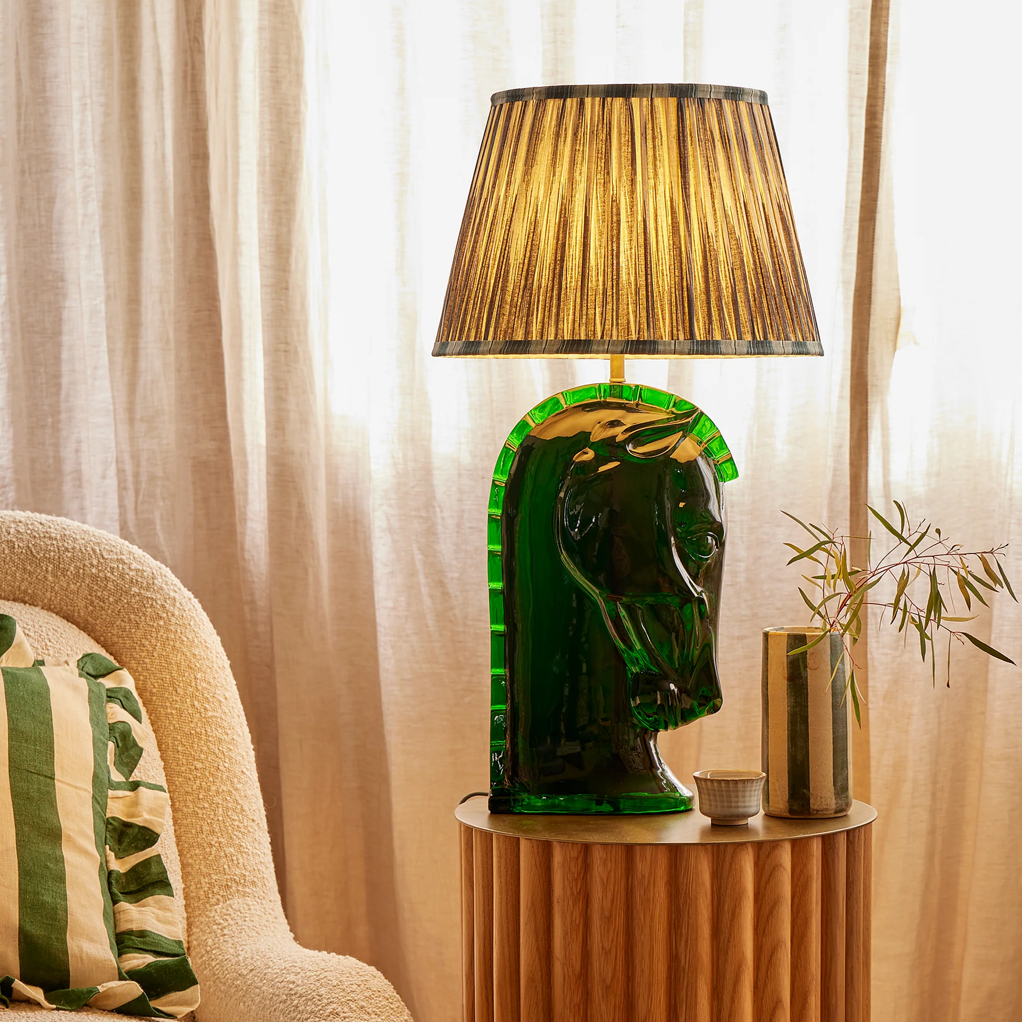 Whinny table lamp in green resin - Image 8